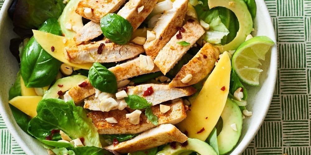 Impress Your Friends with Delicious Chicken Breasts on the Dining Table
