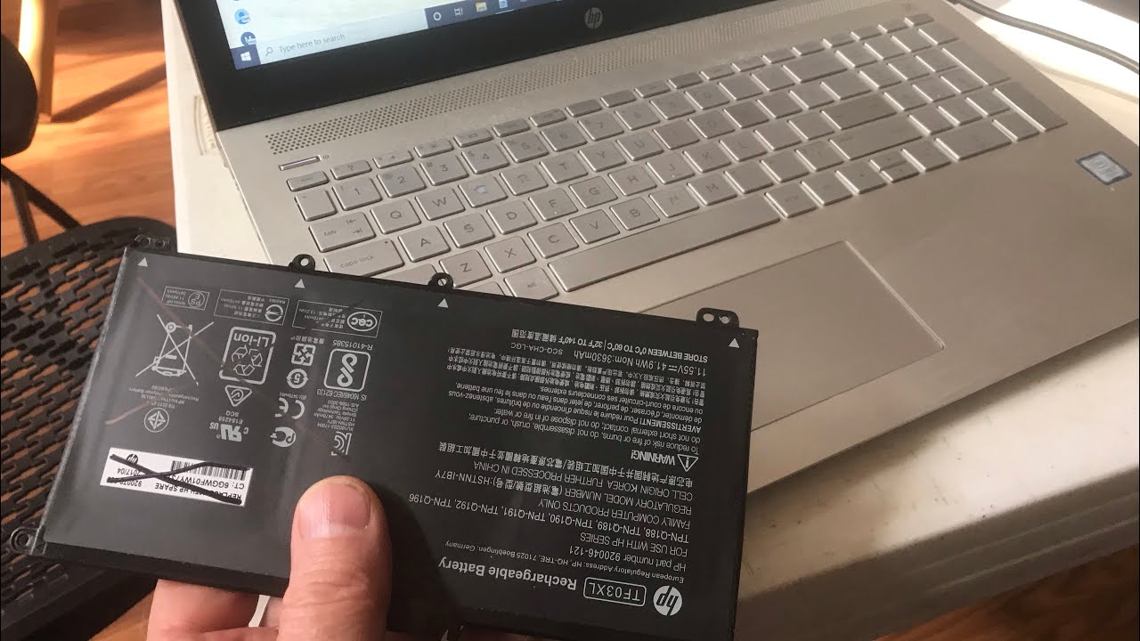 How to perform an HP laptop battery replacement?